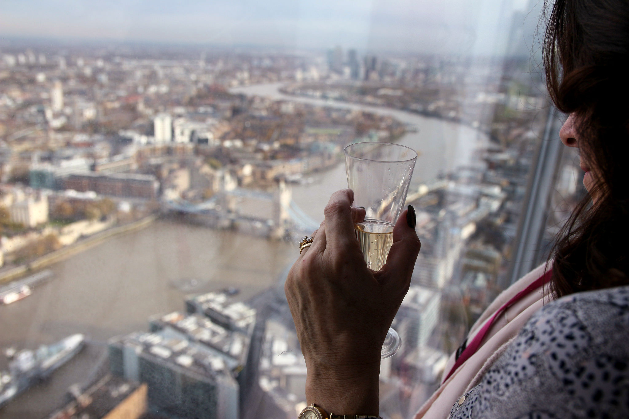Image: https://perspective-daily.imgix.net/images/articles/london-eye.jpg?ixlib=imgixjs-3.3.2
