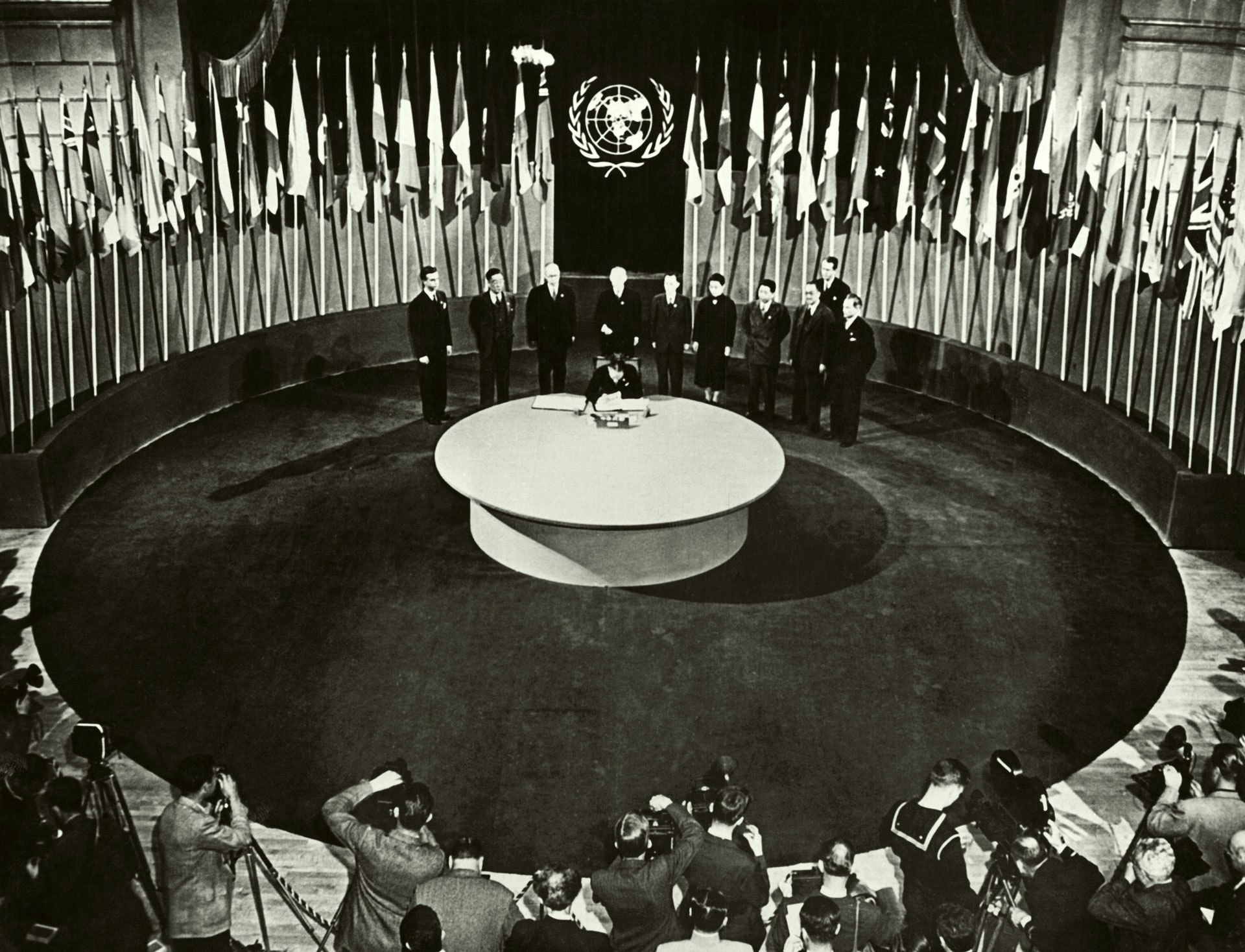 26 оон. Конференция Объединенных наций 1945. Устав ООН Сан-Франциско. Конференция ООН В Сан-Франциско 1945. Сан-Францисская конференция устав ООН.
